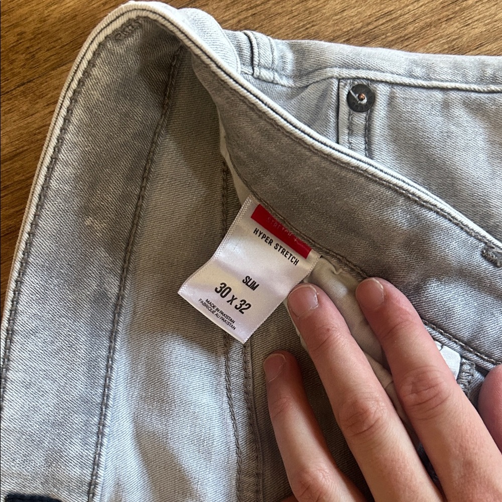 Express Men's Light Gray Skinny Jeans - Picture 3 of 4